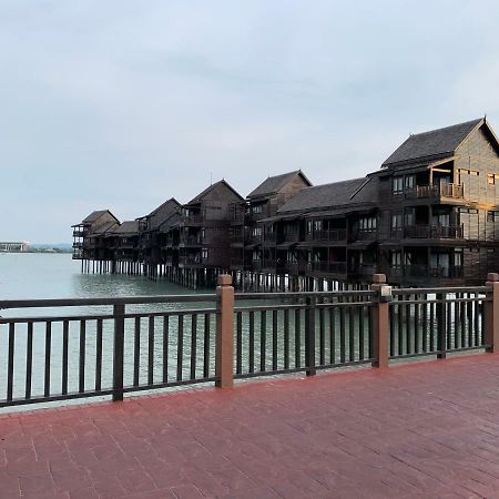 Langkawi Lagoon Resort Water Chalet Pantai Cenang  Buitenkant foto