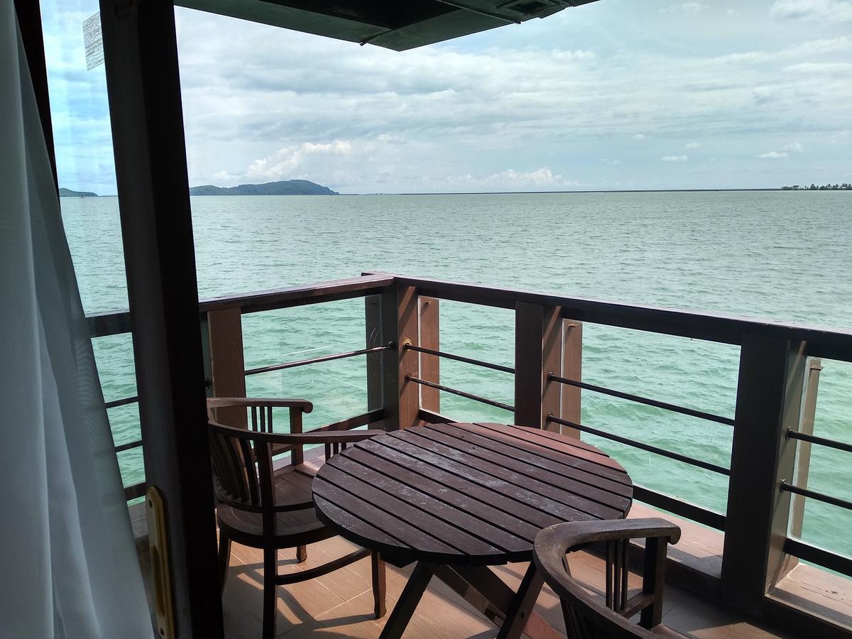 Langkawi Lagoon Resort Water Chalet Pantai Cenang  Buitenkant foto