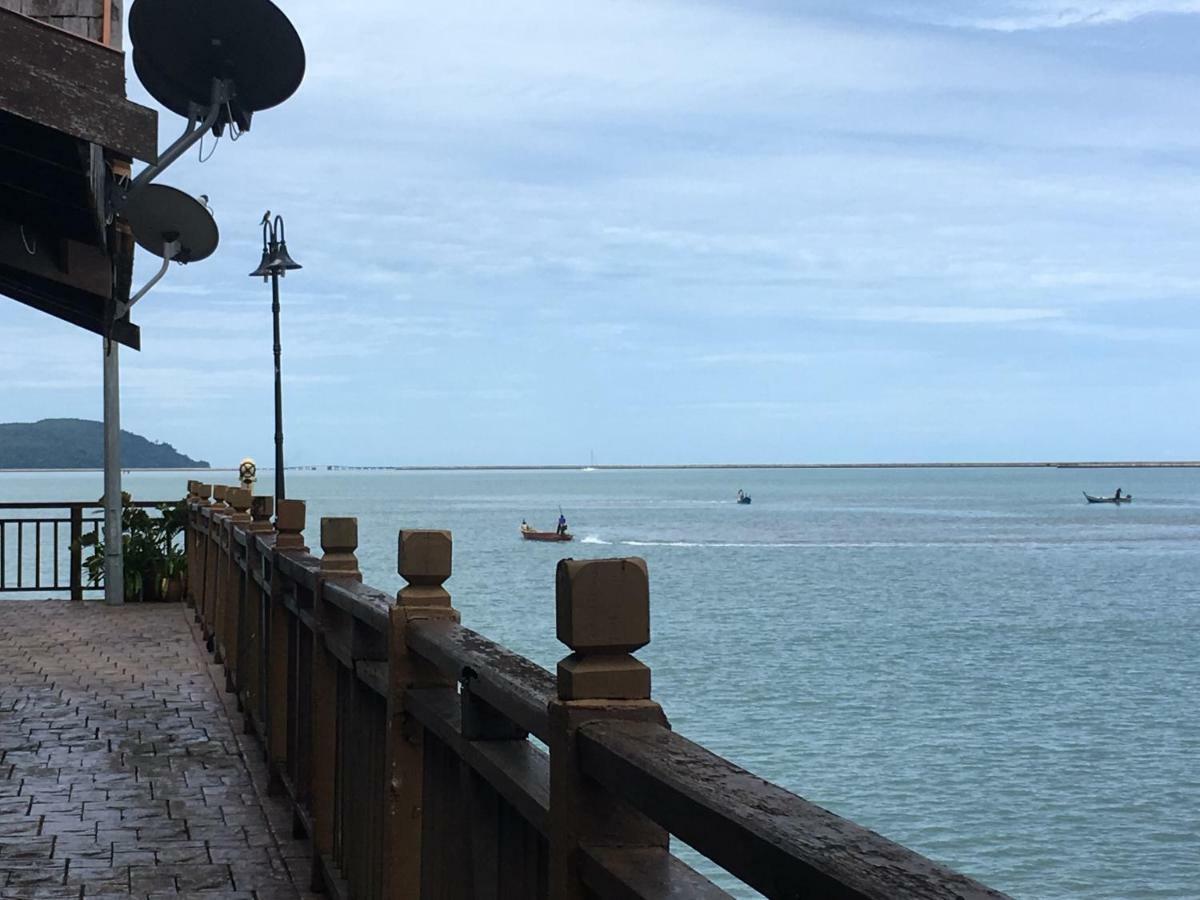 Langkawi Lagoon Resort Water Chalet Pantai Cenang  Buitenkant foto