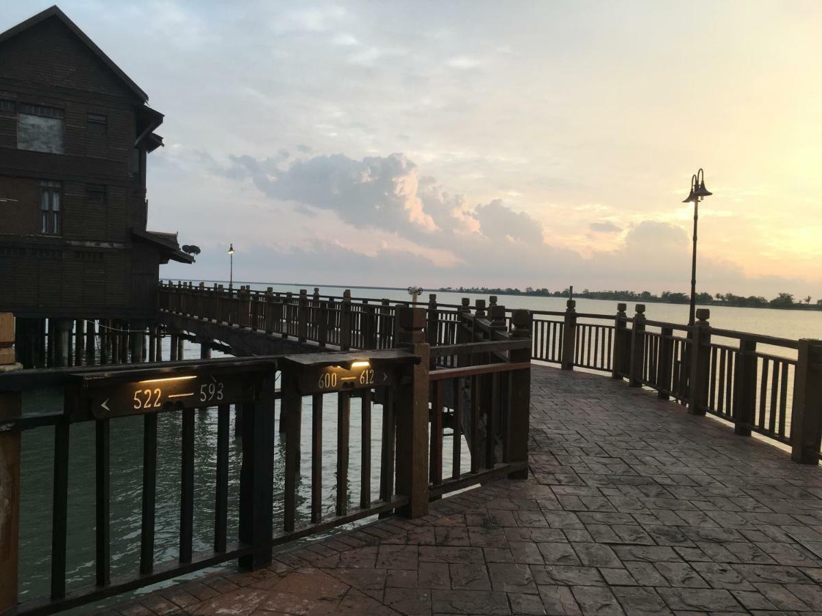Langkawi Lagoon Resort Water Chalet Pantai Cenang  Buitenkant foto